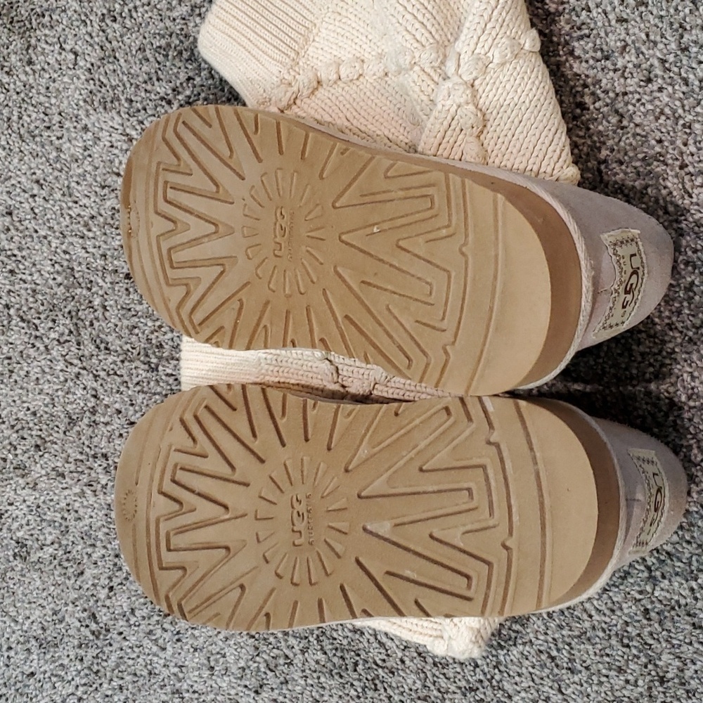 Ugg Australia Women 5879 Sweater Cardi Short Ankle Shoes boots sz 8 - Picture 3 of 6